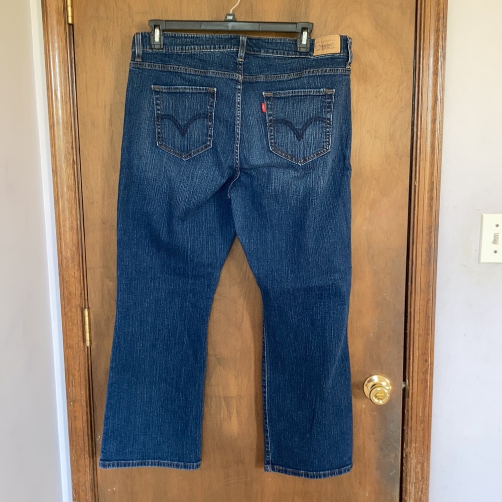 Levi’s 512 perfectly shaping bootcut jean size 22W short - Picture 15 of 17